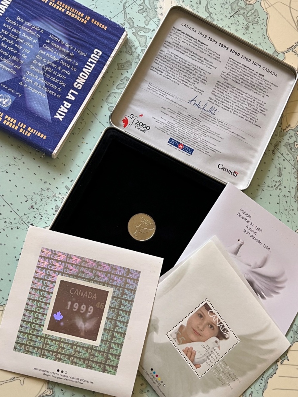 2002 United Nations World Peace Commemorative Stamp and Coin in Tin